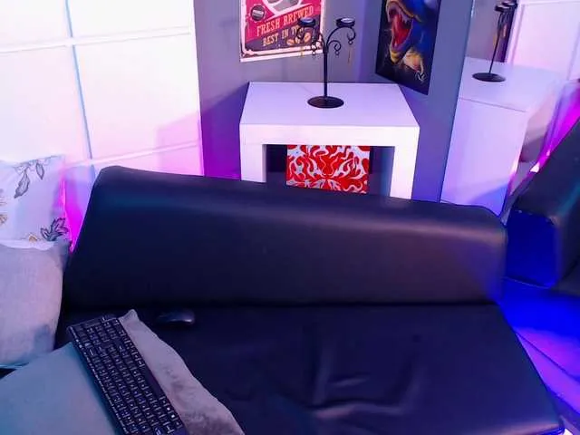 Live sex webcam photo for AtheneaLane #277369810