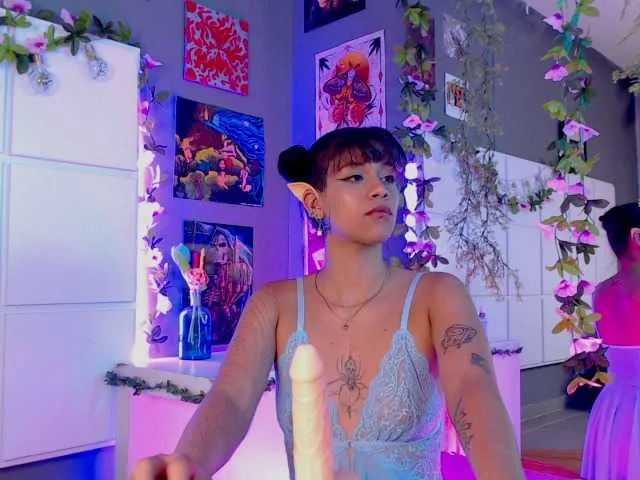 Live sex webcam photo for AtheneaLane #277558758