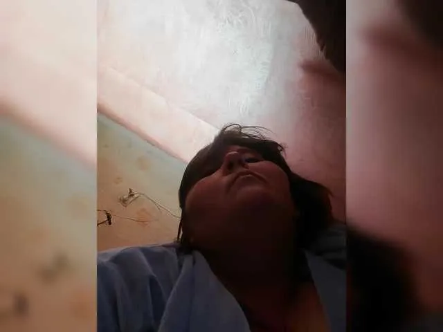 Live sex webcam photo for AthomeTi #292275927