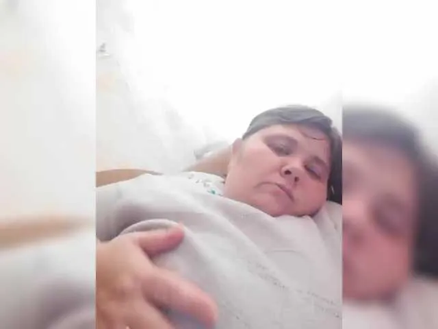 Live sex webcam photo for AthomeTi #292307985