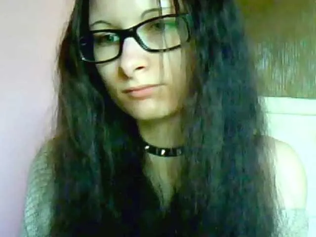 Live sex webcam photo for AudreyDark #273378925