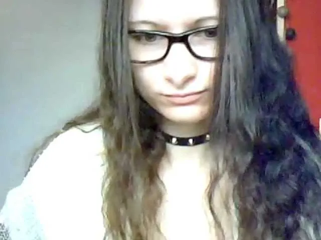 Live sex webcam photo for AudreyDark #273578565