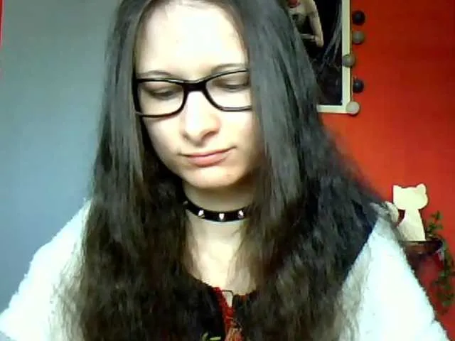Live sex webcam photo for AudreyDark #273588624