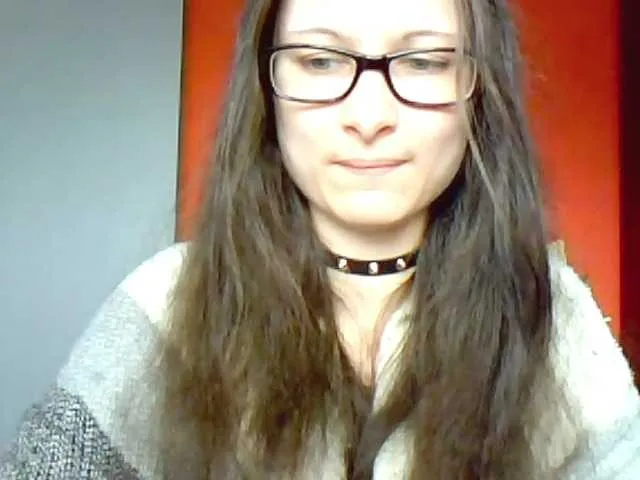 Live sex webcam photo for AudreyDark #273651920