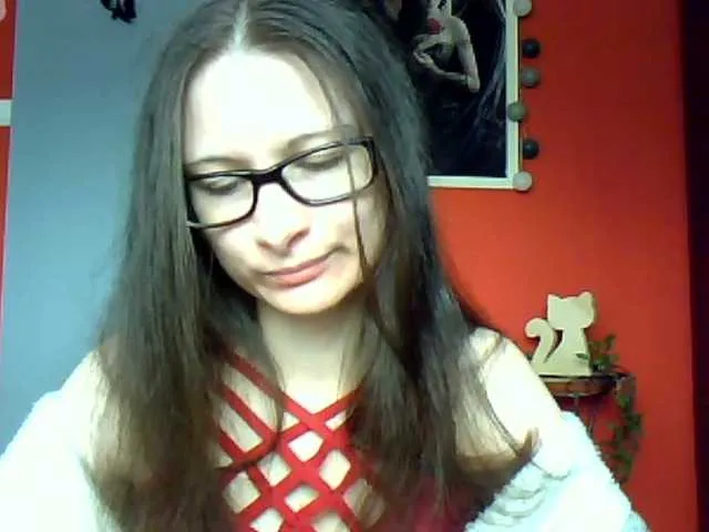 Live sex webcam photo for AudreyDark #273729950