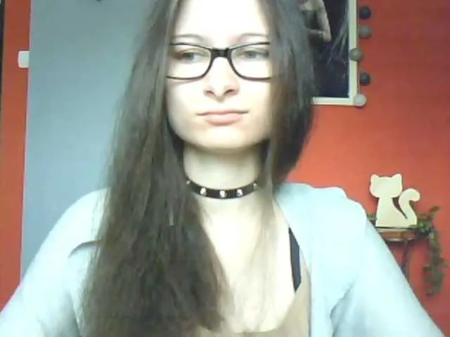 Live sex webcam photo for AudreyDark #274092513