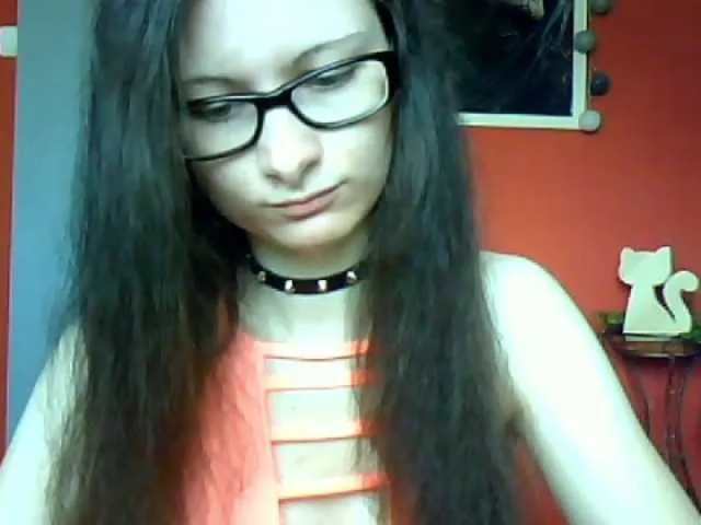 Live sex webcam photo for AudreyDark #274267540