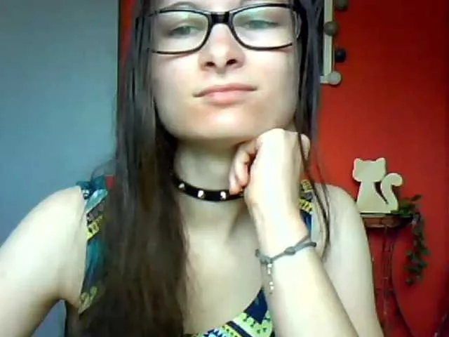 Live sex webcam photo for AudreyDark #274278620