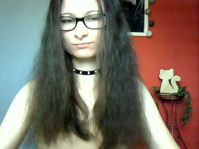 Live sex webcam photo for AudreyDark #274317623