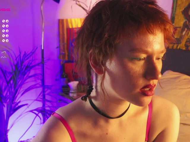 Live sex webcam photo for AudreyGerr #274016232