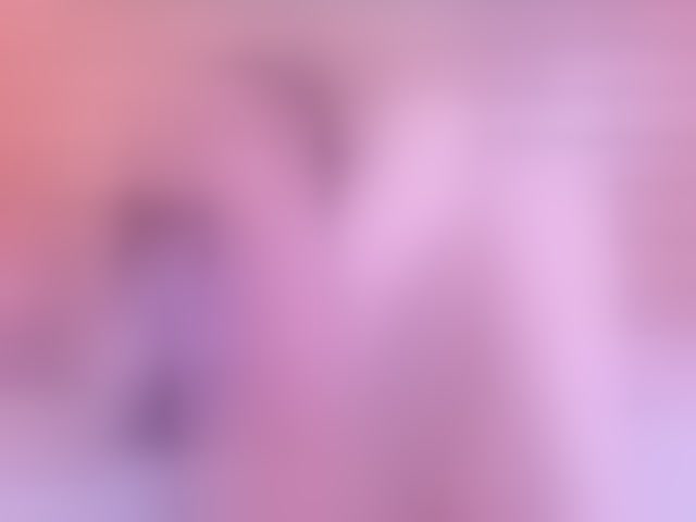 Live sex webcam photo for AuraLee #293998284