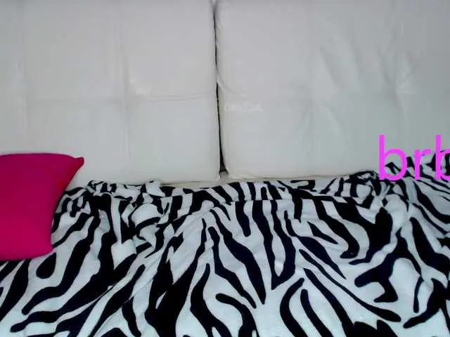 Live sex webcam photo for Aurai #272676148