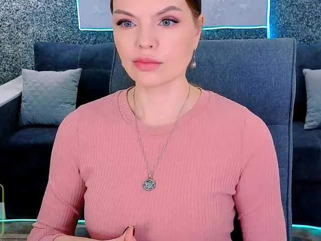 Live sex webcam photo for AureliaFly #290408075