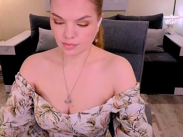 Live sex webcam photo for AureliaFly #290531601