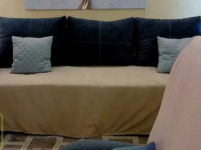 Live sex webcam photo for AureliaFly #290815342