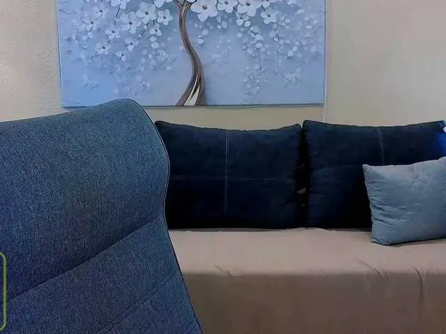 Live sex webcam photo for AureliaFly #290971006