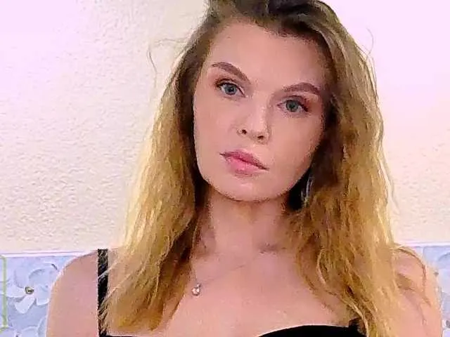 Live sex webcam photo for AureliaFly #291308997