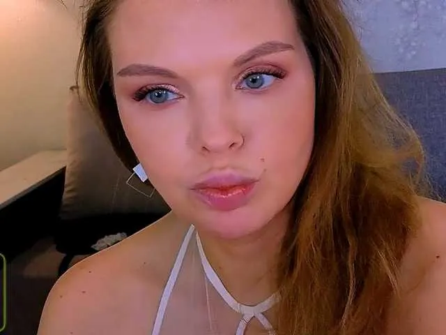 Live sex webcam photo for AureliaFly #291580113