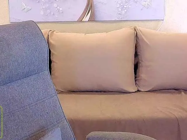 Live sex webcam photo for AureliaFly #291838152