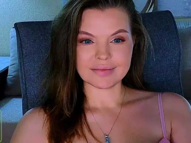 Live sex webcam photo for AureliaFly #292426761