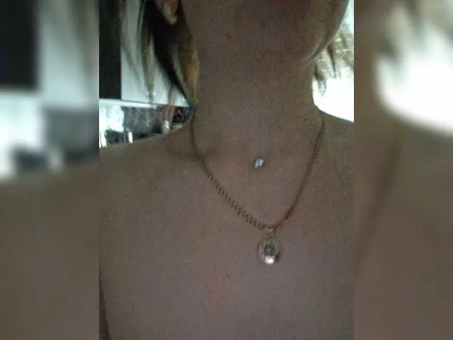 Live sex webcam photo for AureliyXXX #277066516