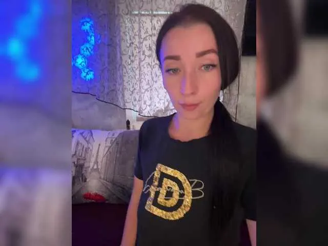 Live sex webcam photo for AureliyXXX #291633635