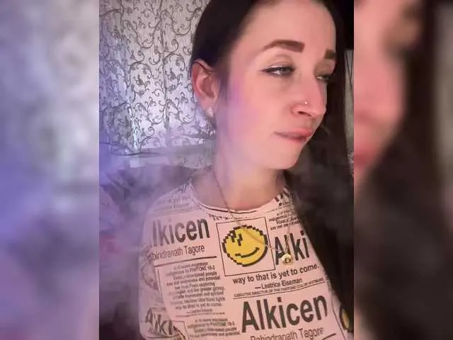 Live sex webcam photo for AureliyXXX #292155784