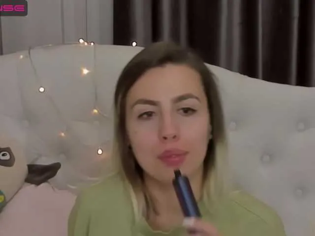 Live sex webcam photo for AurikaDerins #274109964