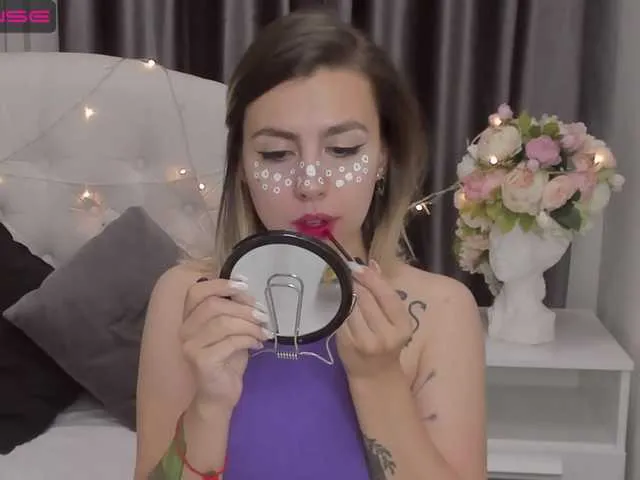 Live sex webcam photo for AurikaDerins #274378868