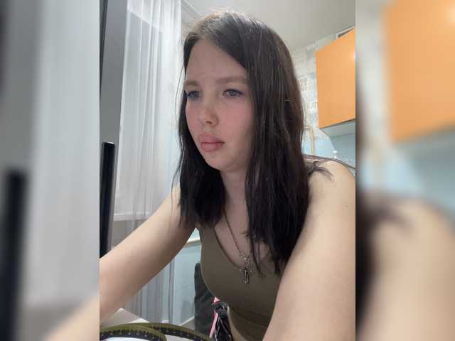 Live sex webcam photo for AurorAGGG #273360505