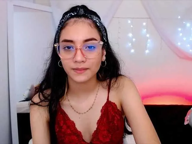 Live sex webcam photo for Aurora-walker #273982106