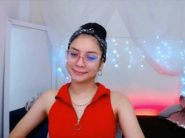 Live sex webcam photo for Aurora-walker #274012576