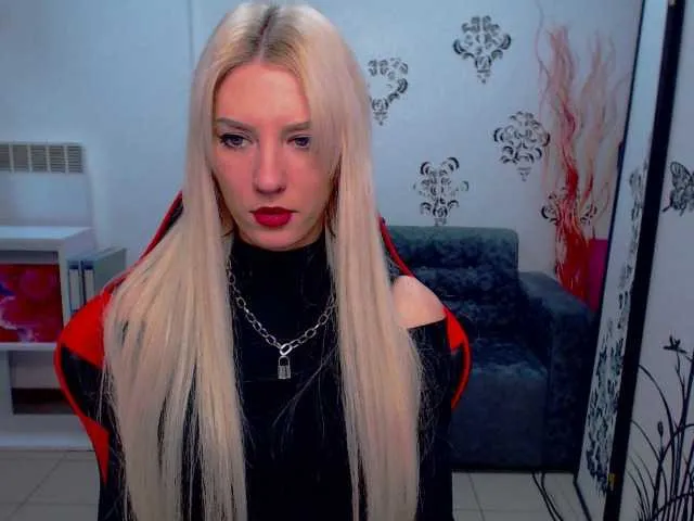 Live sex webcam photo for Aurora5 #272326385