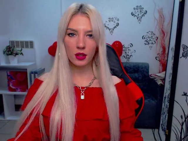 Live sex webcam photo for Aurora5 #272434037