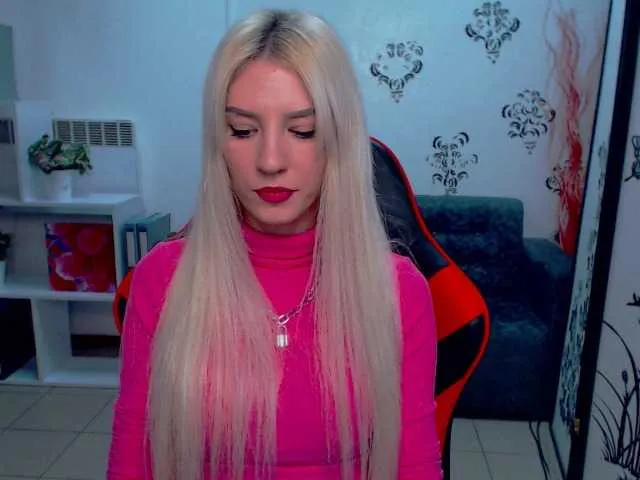 Live sex webcam photo for Aurora5 #272523682