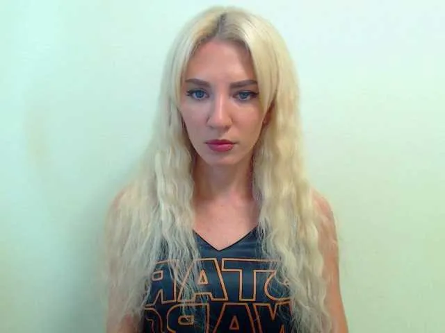 Live sex webcam photo for Aurora5 #274230127