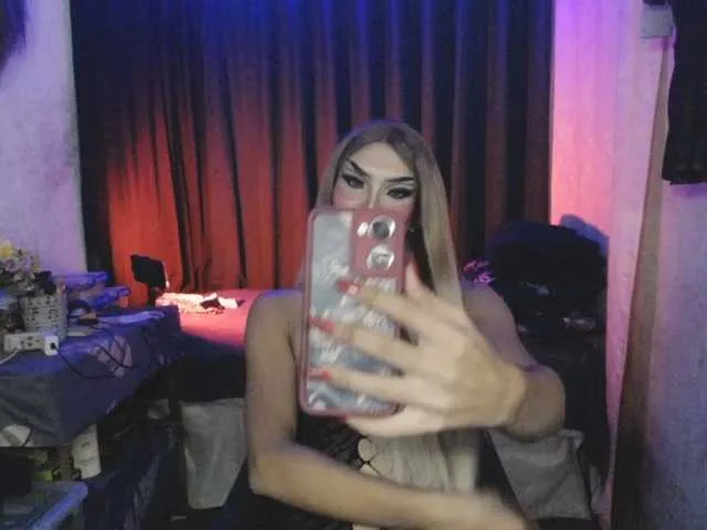 Live sex webcam photo for AuroraGoddess #293412478
