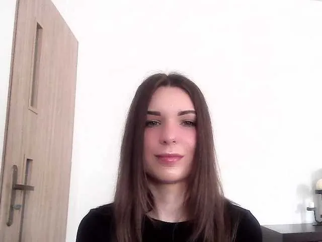 Live sex webcam photo for AuroraKiss #290646991