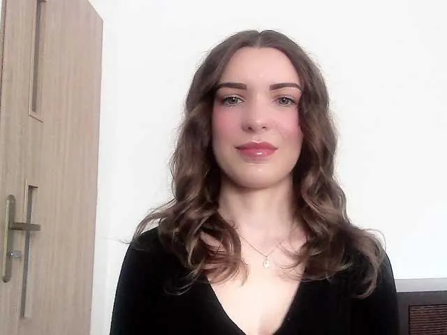 Live sex webcam photo for AuroraKiss #290839595
