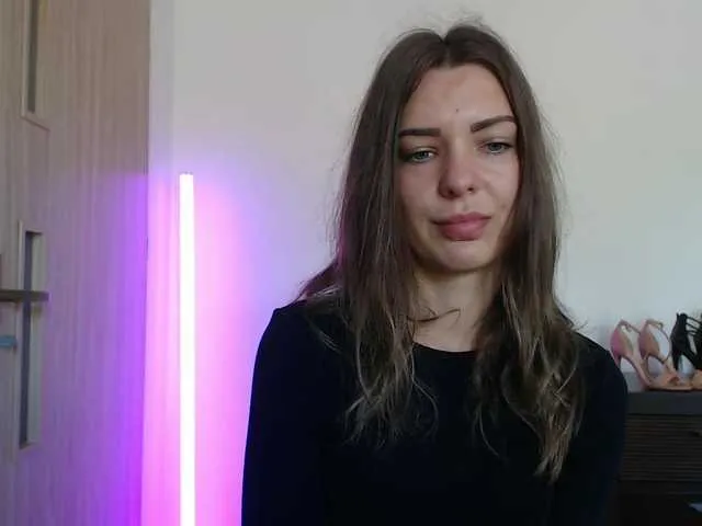 Live sex webcam photo for AuroraKiss #291150341