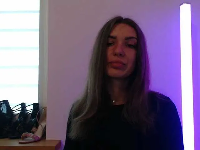 Live sex webcam photo for AuroraKiss #291223121