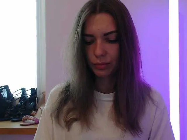 Live sex webcam photo for AuroraKiss #291229661