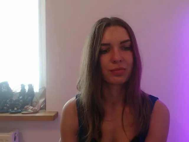 Live sex webcam photo for AuroraKiss #291278170