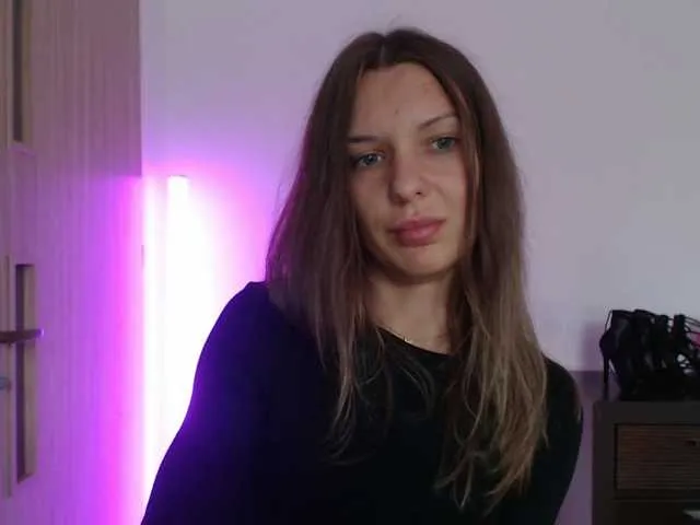 Live sex webcam photo for AuroraKiss #291426583