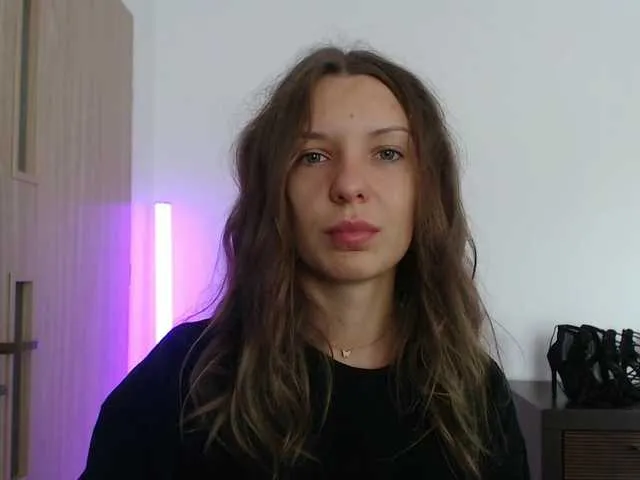 Live sex webcam photo for AuroraKiss #291429983