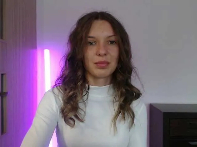 Live sex webcam photo for AuroraKiss #291438774