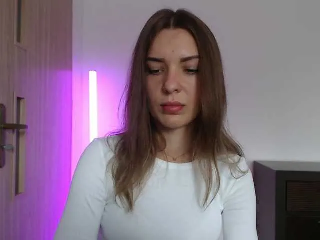 Live sex webcam photo for AuroraKiss #291532916