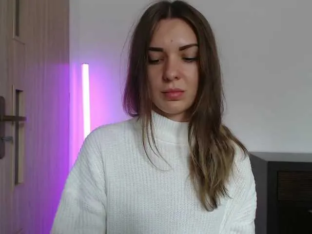 Live sex webcam photo for AuroraKiss #291568988