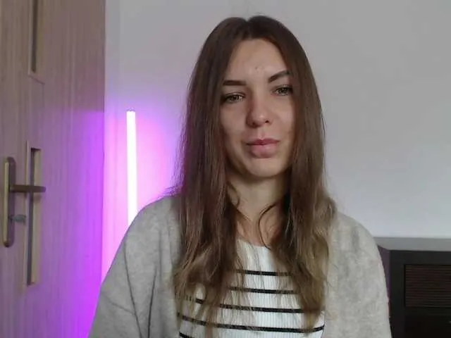 Live sex webcam photo for AuroraKiss #291607197