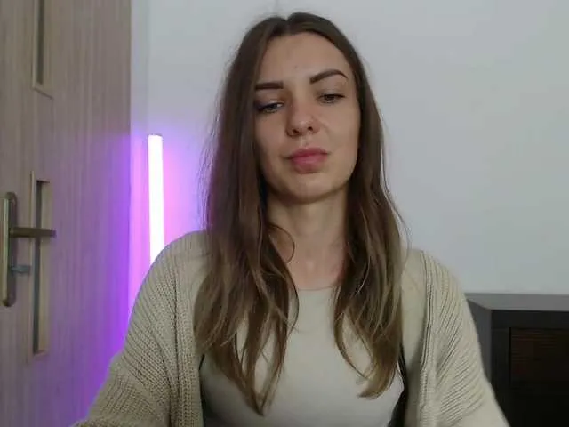 Live sex webcam photo for AuroraKiss #291615160